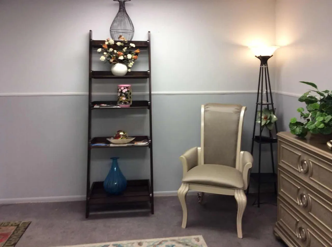 Waiting corner by the front at V Healing Massage Spa in Largo, FL